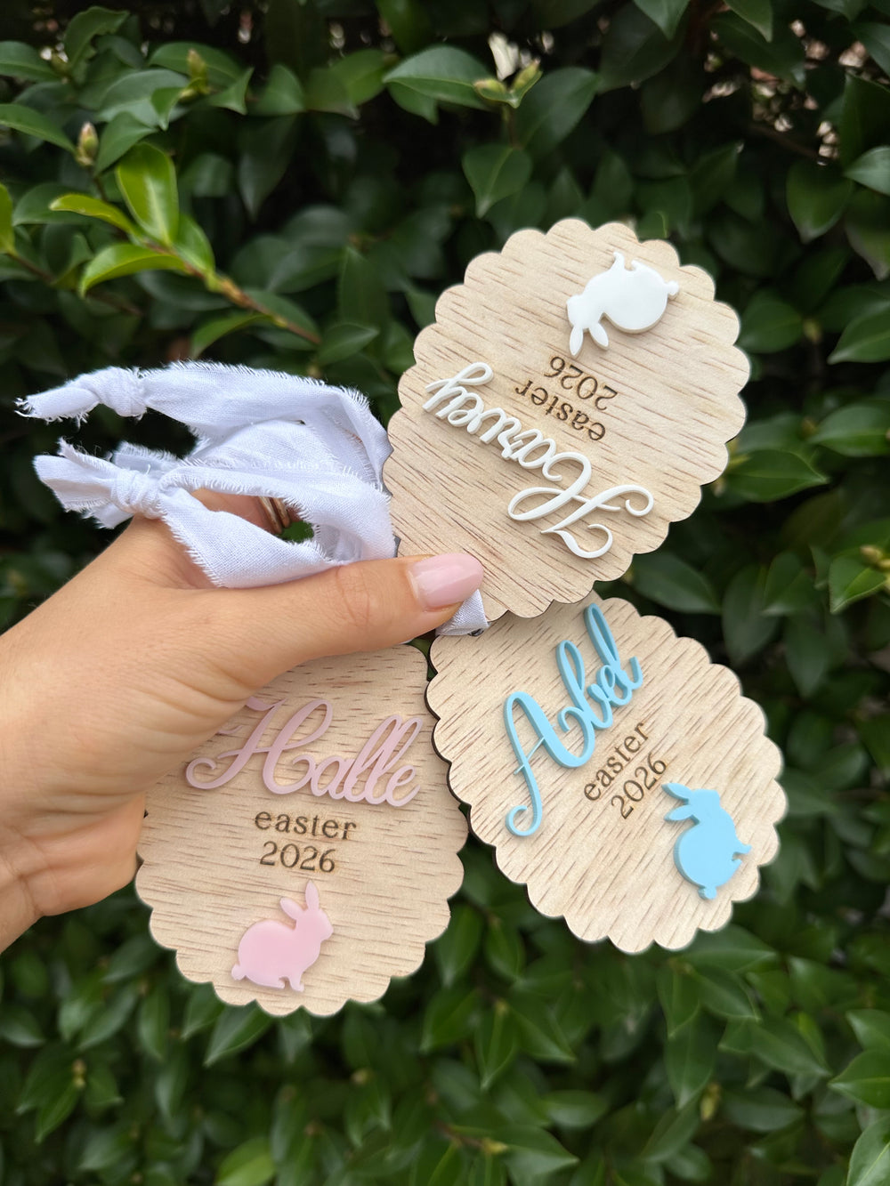 Scalloped Easter Egg Tag