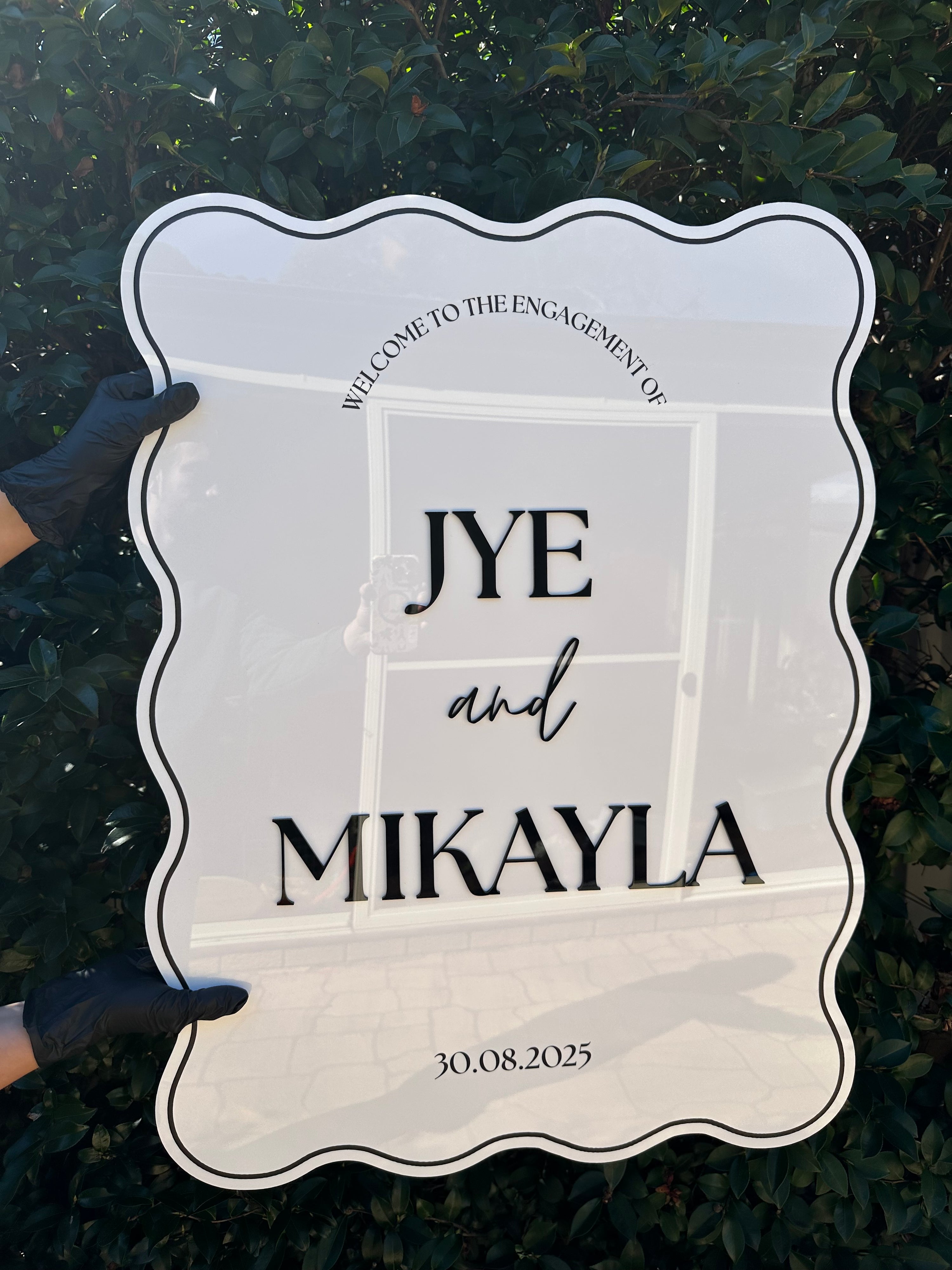 Wavy Bordered Event Sign