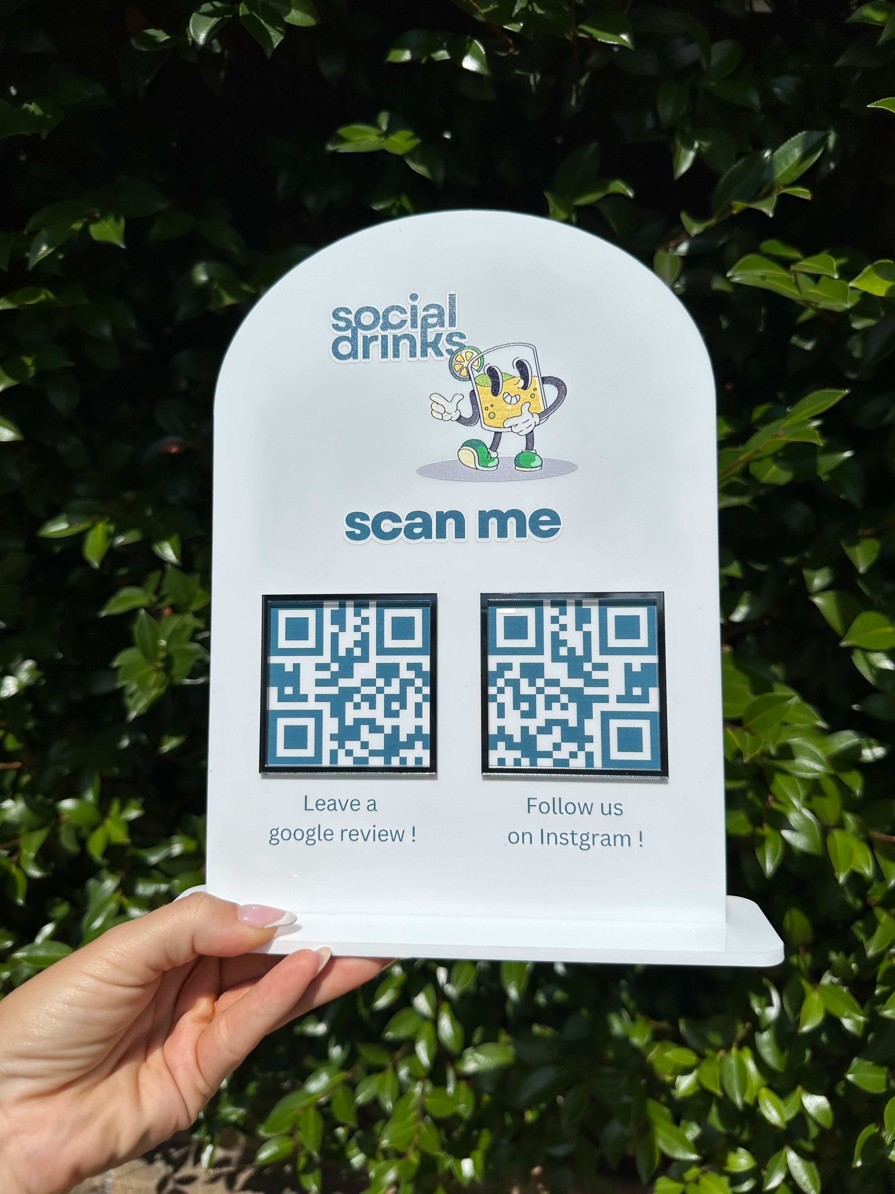 Socials QR Code’s Sign